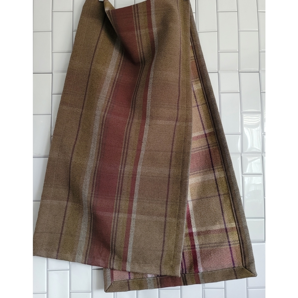 MCALISTER TEXTILES Angus Design Table Runner/Throw   77inL  19inW  Color(s) Brow